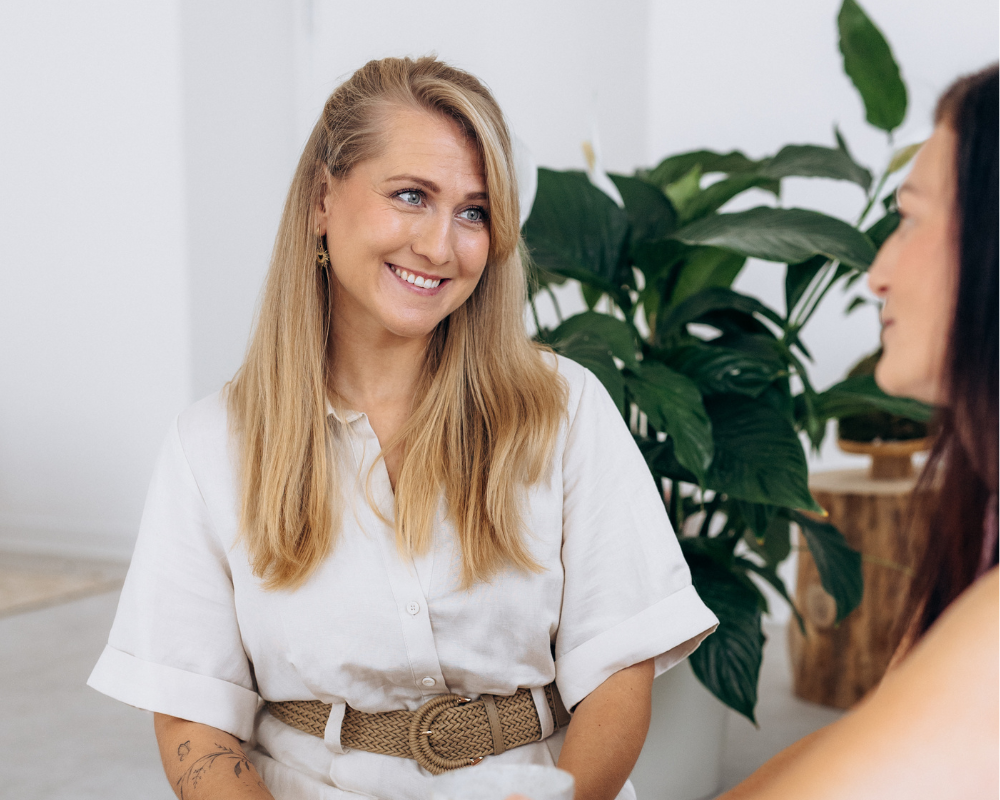 Kristy Stehnová z projektu RestartujSe s Kristy vede osobní rozhovor s ženou v klidném a bezpečném prostředí, otevřený a podporující kontakt